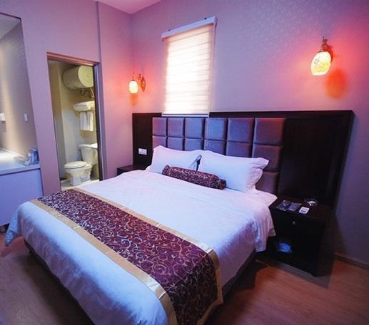 Chengdu Binfen Hotel Екстер'єр фото